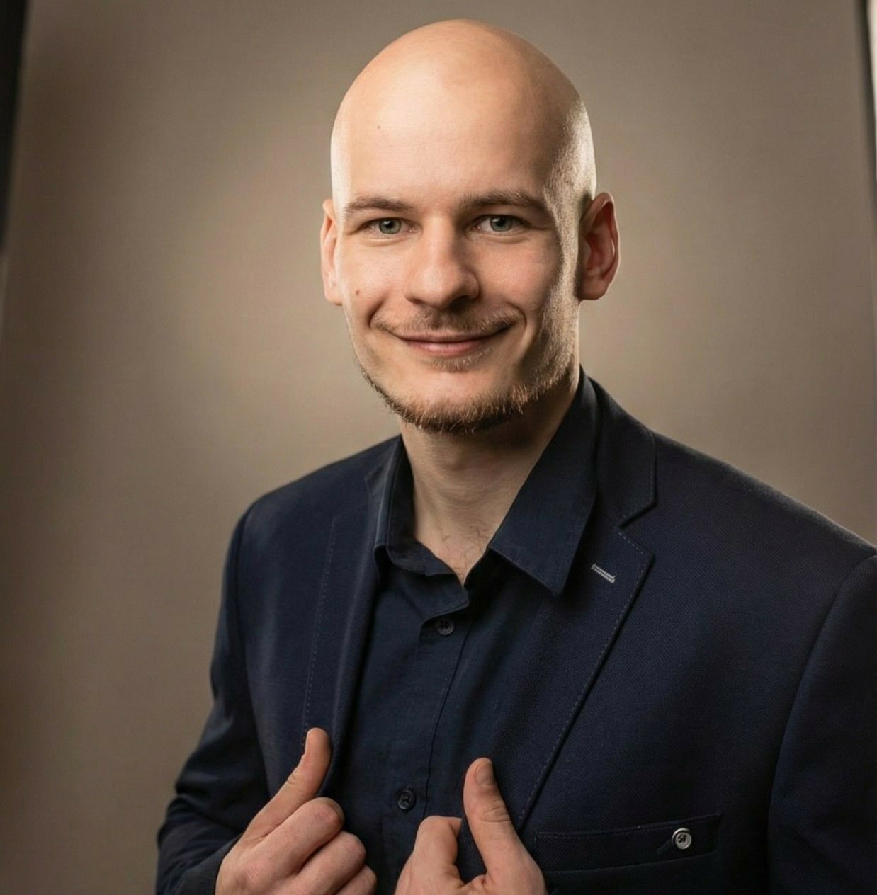 Jacek Jucha - Architekt Automatyzacji